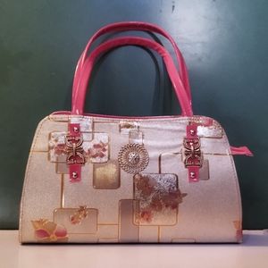 Ladies hand bag